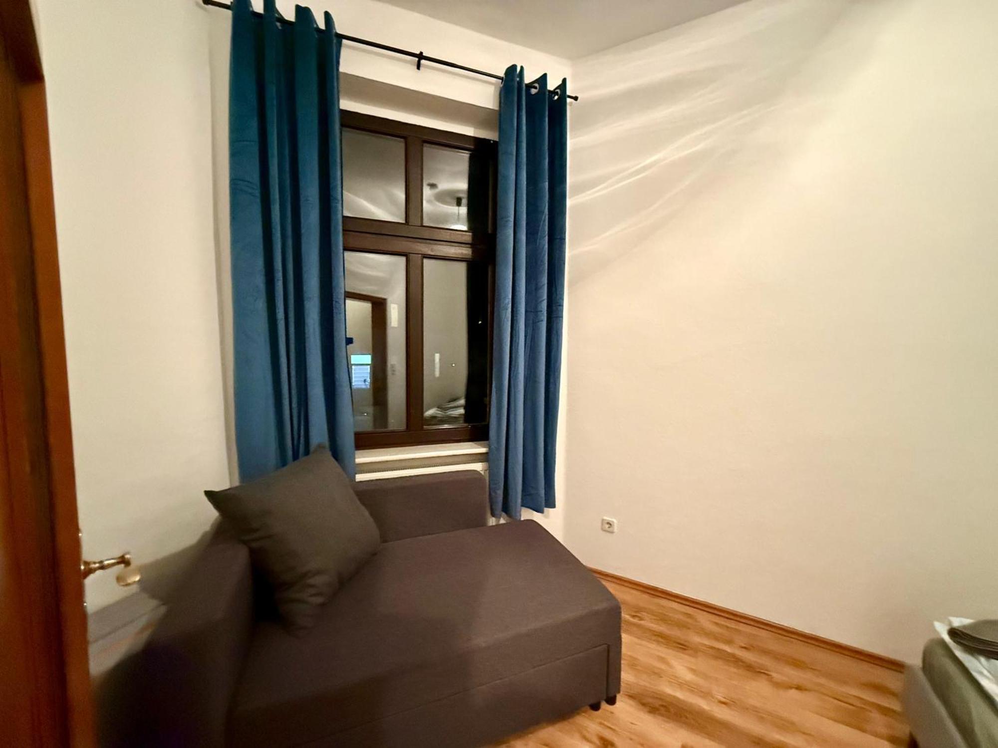 Wu Flats Apartment Вупертал Екстериор снимка