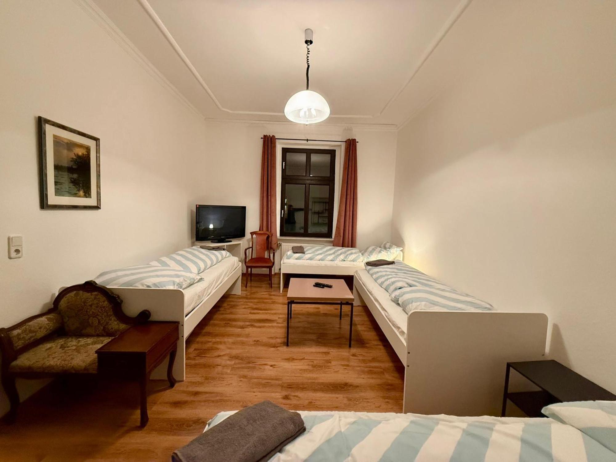 Wu Flats Apartment Вупертал Екстериор снимка
