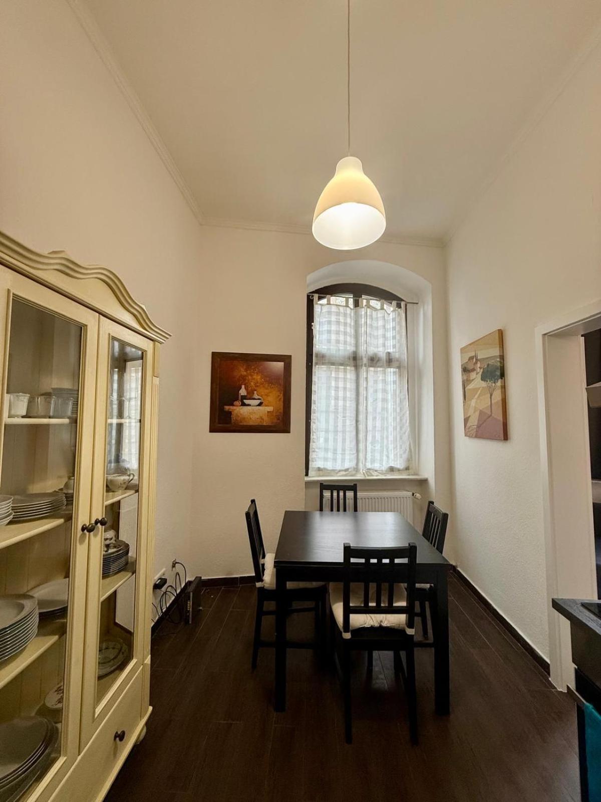 Wu Flats Apartment Вупертал Екстериор снимка