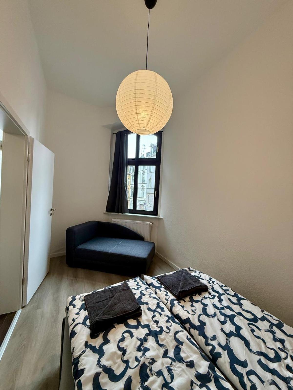 Wu Flats Apartment Вупертал Екстериор снимка